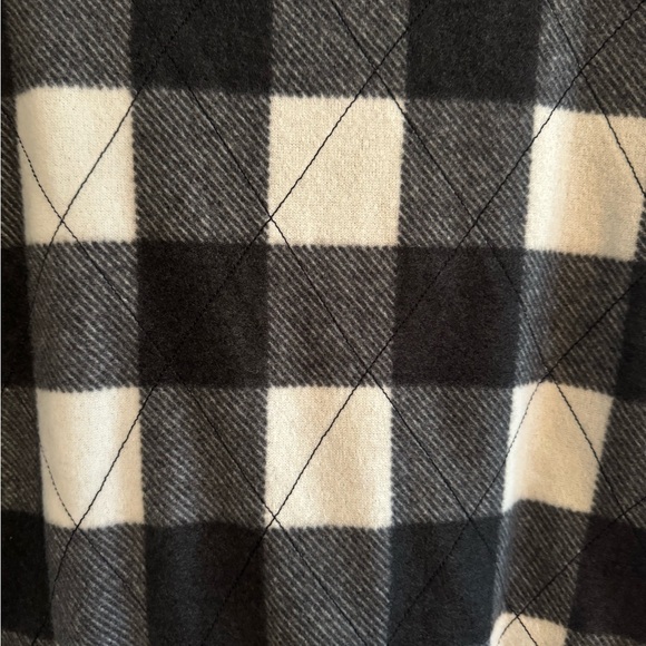 Vest - Picture 3 of 6